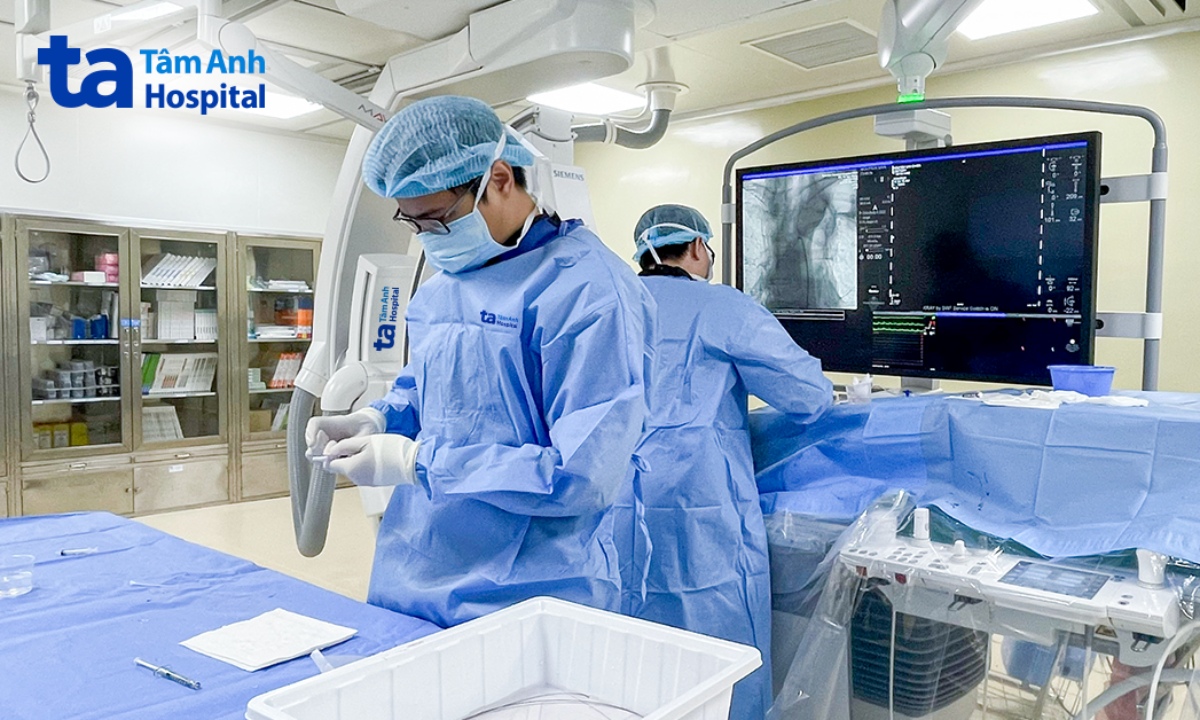 ê-kíp dsa thực hiện can thiệp nút mạch phế quản, cầm máu cấp cứu cho người bệnh