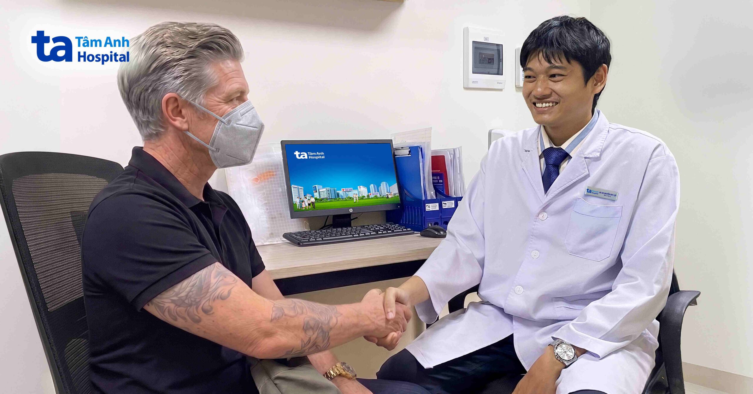 Chọn Việt Nam điều trị ung thư hạ hầu giai đoạn 4