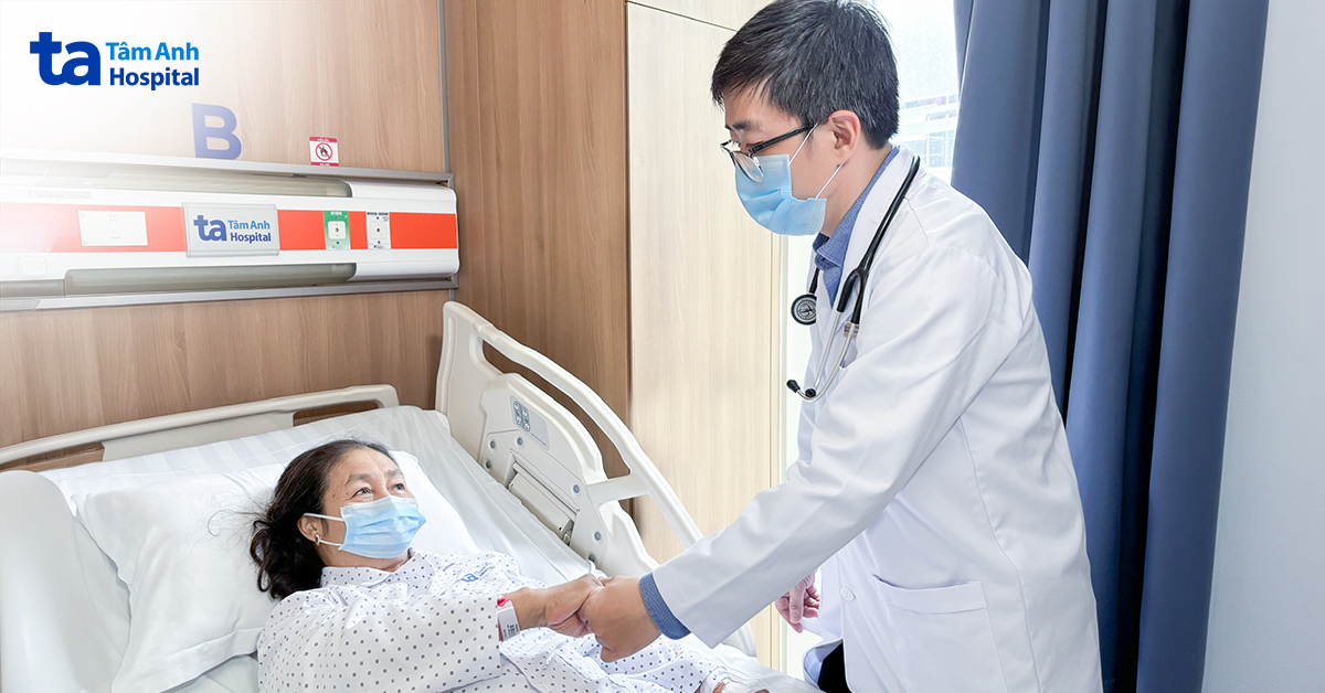 Ngộ độc nghi do ăn cơm nhiễm khuẩn salmonella