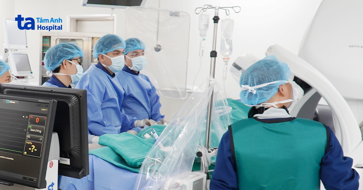 Người đàn ông nhồi máu cơ tim sau nhiều năm tích mỡ nội tạng