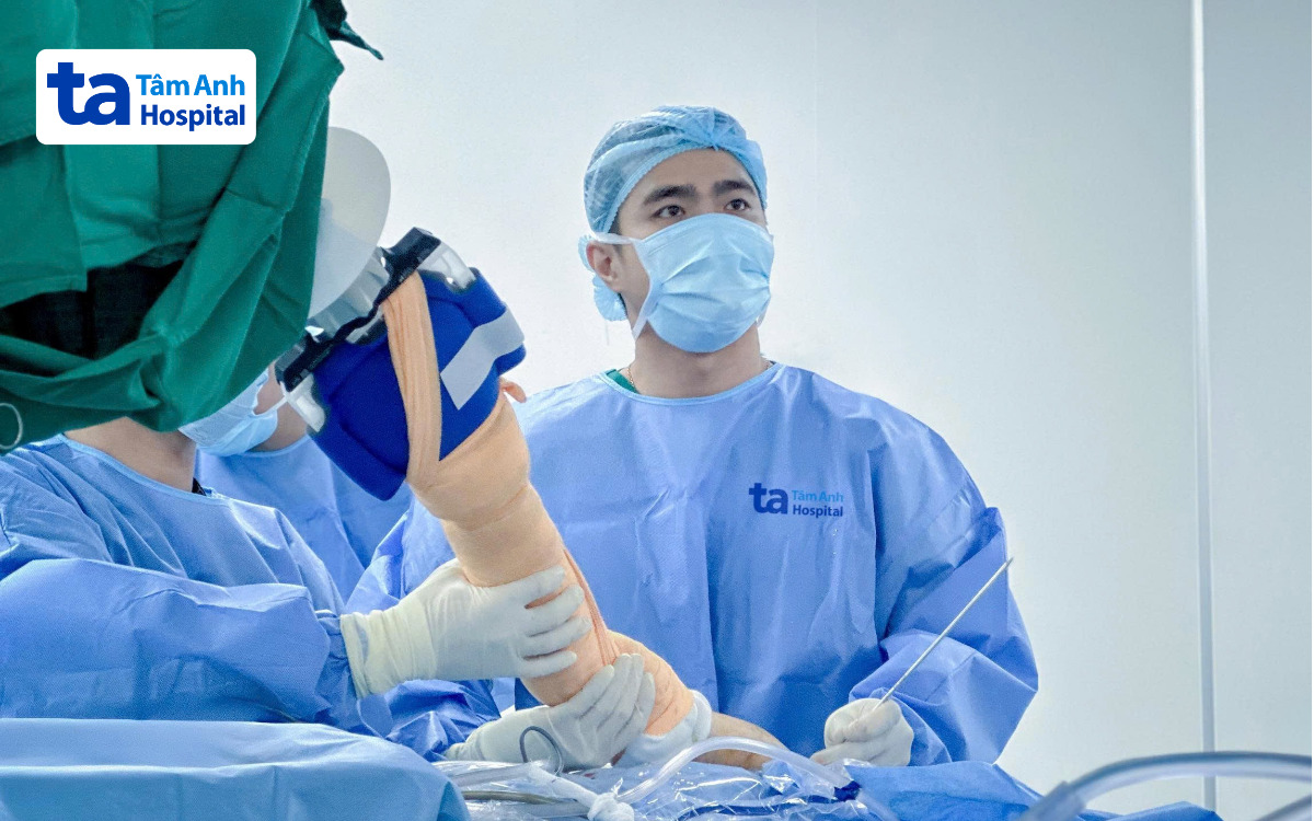 phẫu thuật tái tạo gân vai