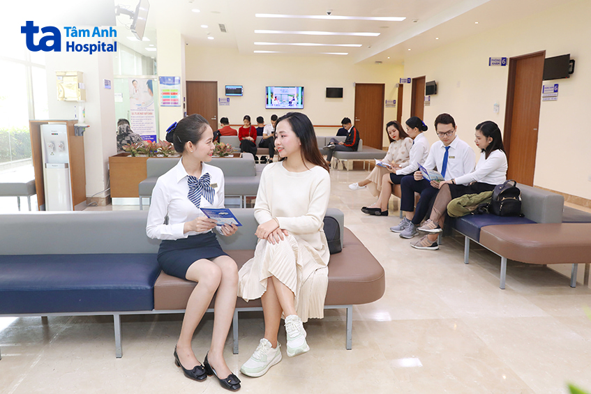 Khu vực chờ khám tiền mãn kinh tại Tâm Anh Hà Nội