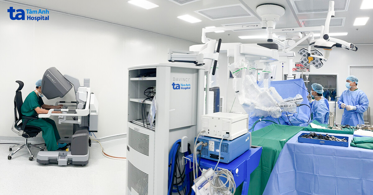 Robot phẫu thuật bảo tồn thận cho người đàn ông ung thư
