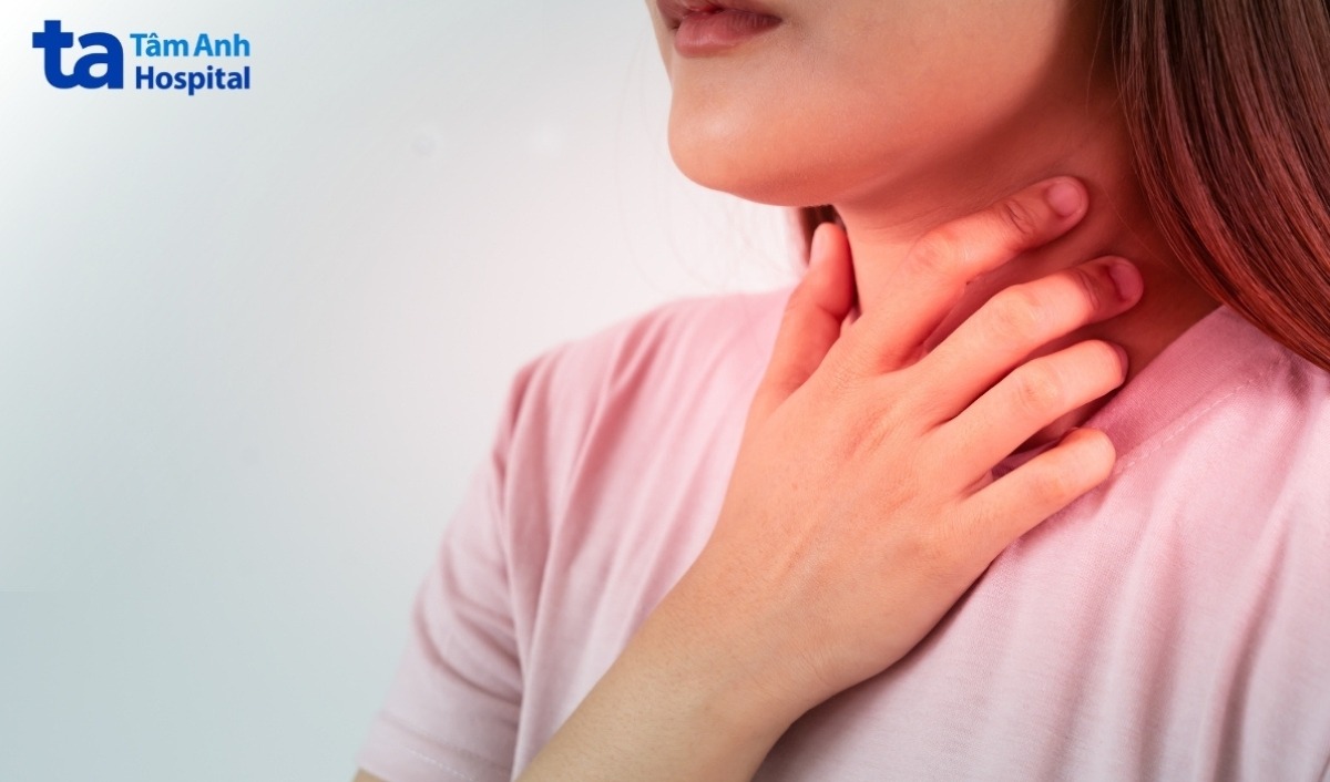 sốt kèm đau họng có thể hết sau 5 ngày