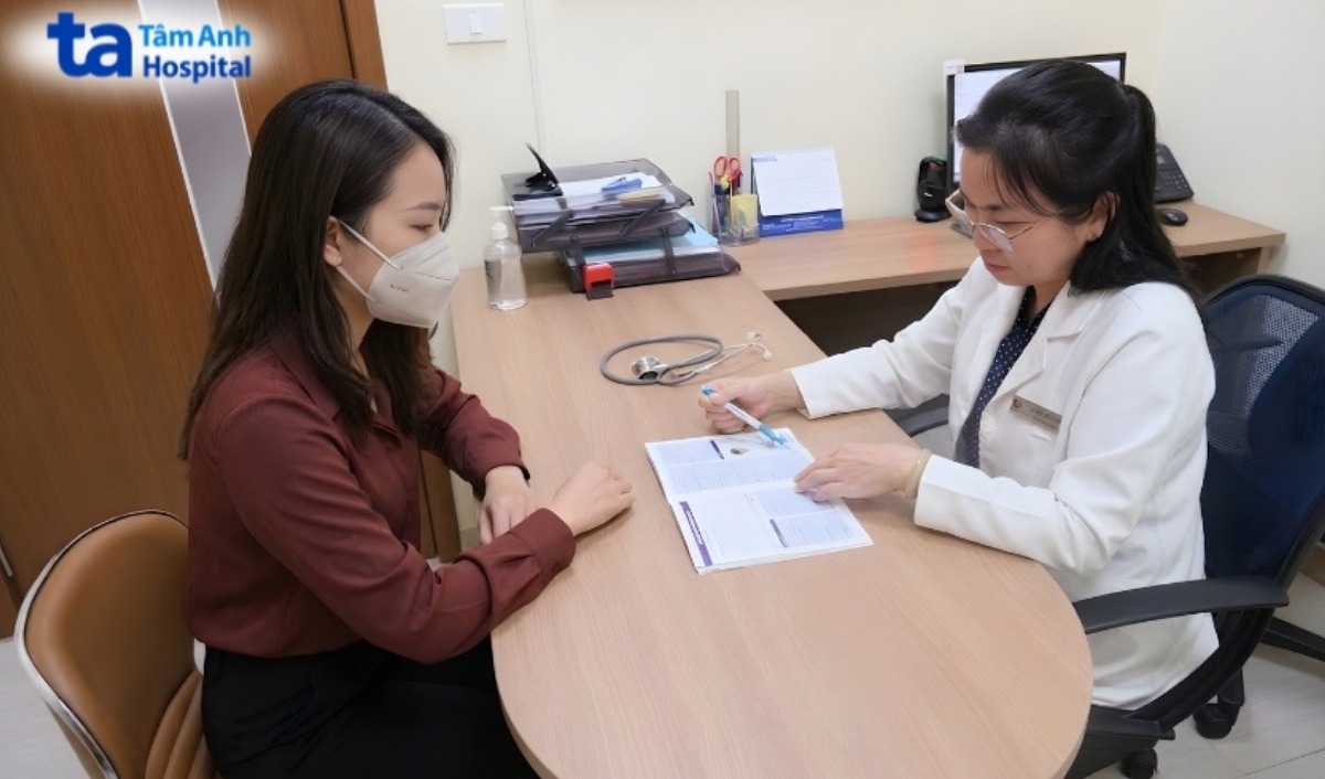 thăm khám sốt ở khoa nội tổng hợp