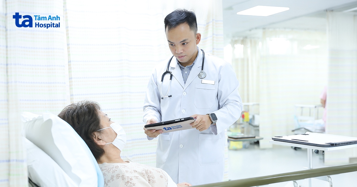 Tiêm thuốc tiêu sợi huyết trong ‘giờ vàng’ cứu người đột quỵ