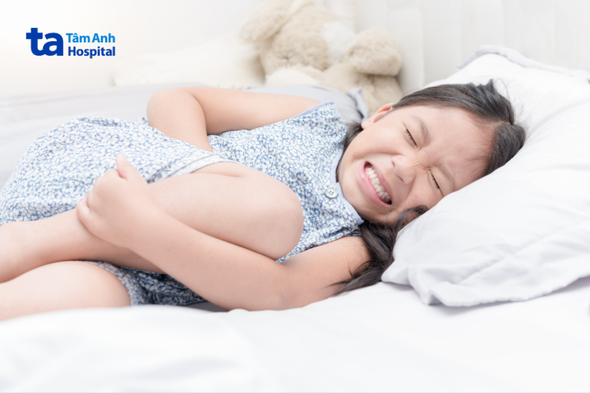 Trẻ đau bụng do viêm hạch mạc treo