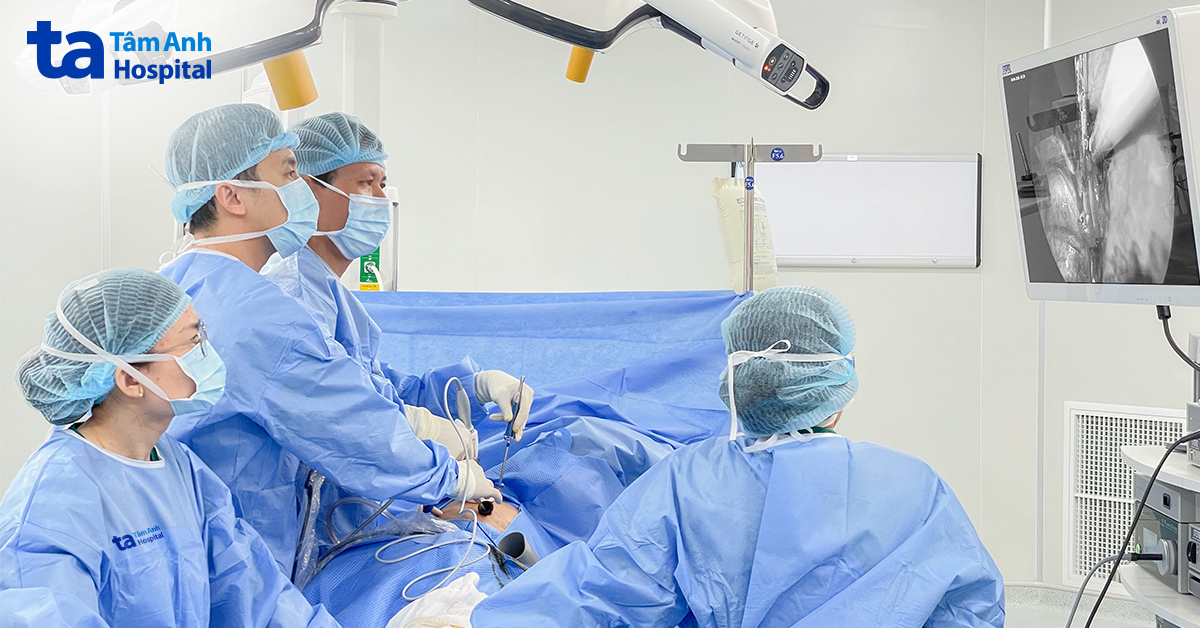 Ung thư phổi xâm lấn không triệu chứng