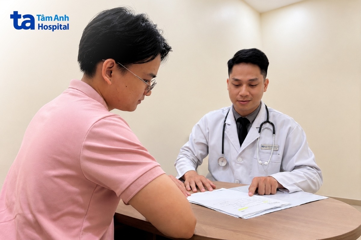 bác sĩ anh tư vấn bệnh
