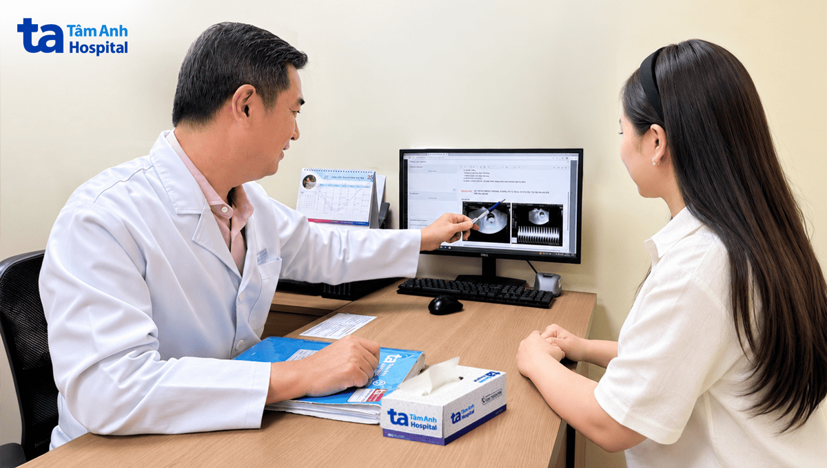 bác sĩ tư vấn cho chị hân sau chuyển phôi