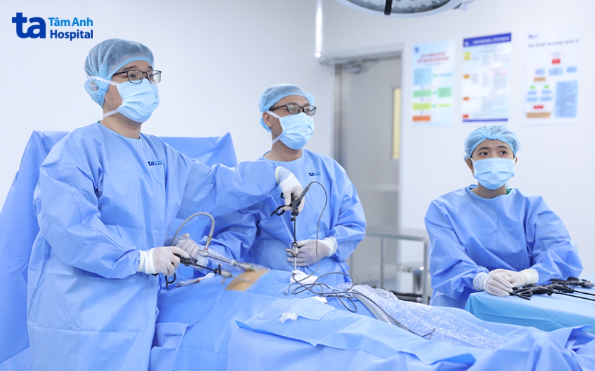 cắt đoạn ruột non