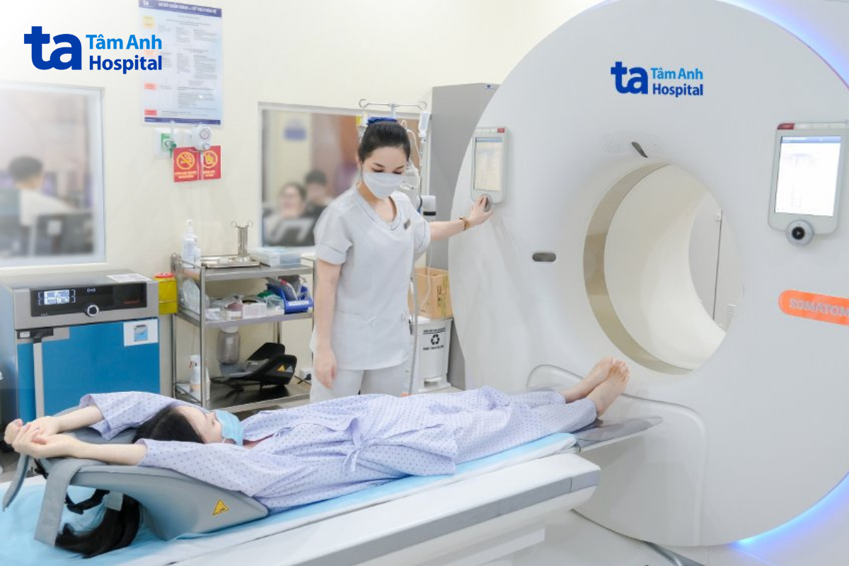 Người bệnh chụp CT hỗ trợ chẩn đoán bệnh đường mật.