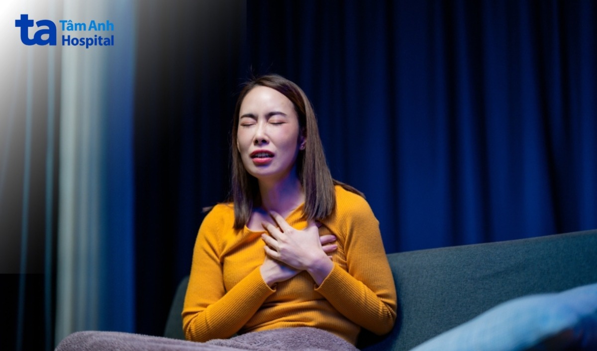 đau ngực do sốt ban đêm