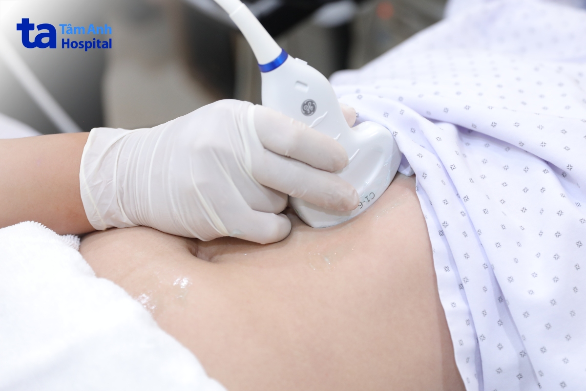 hỗ trợ chi phí khám sàng lọc trước sinh và sơ sinh