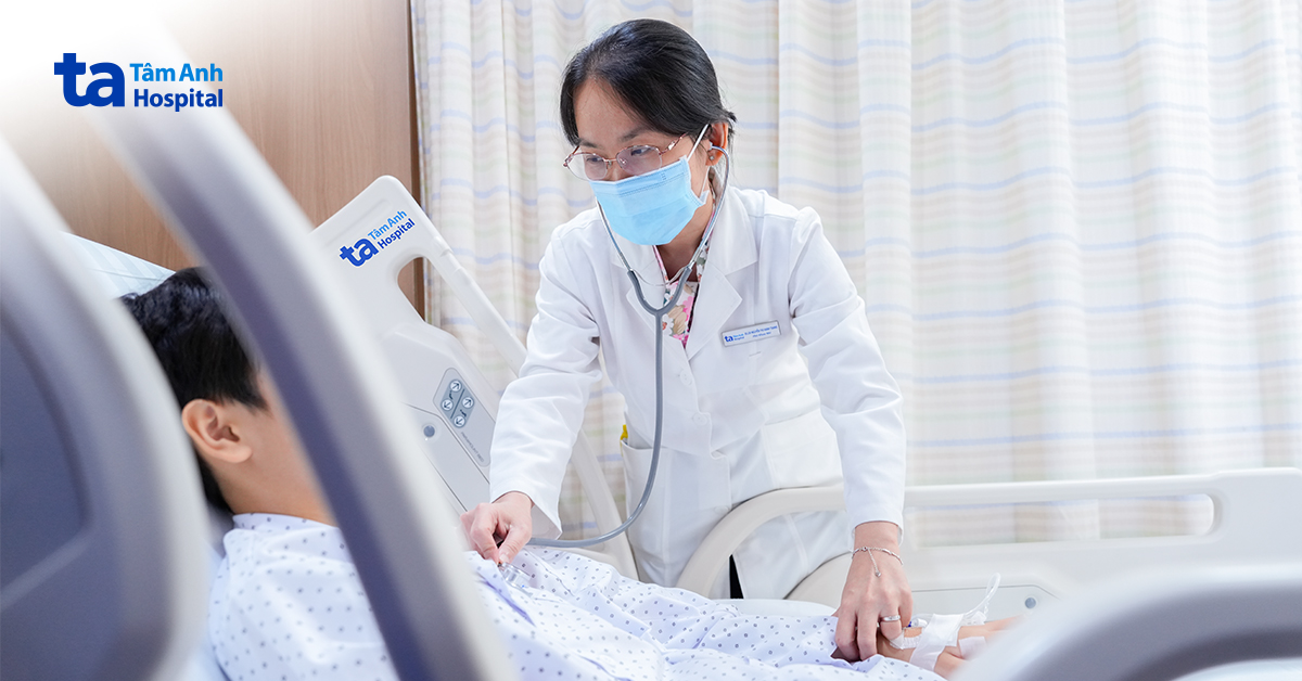 Khám sức khỏe hè, thiếu niên bất ngờ phải truyền máu khẩn