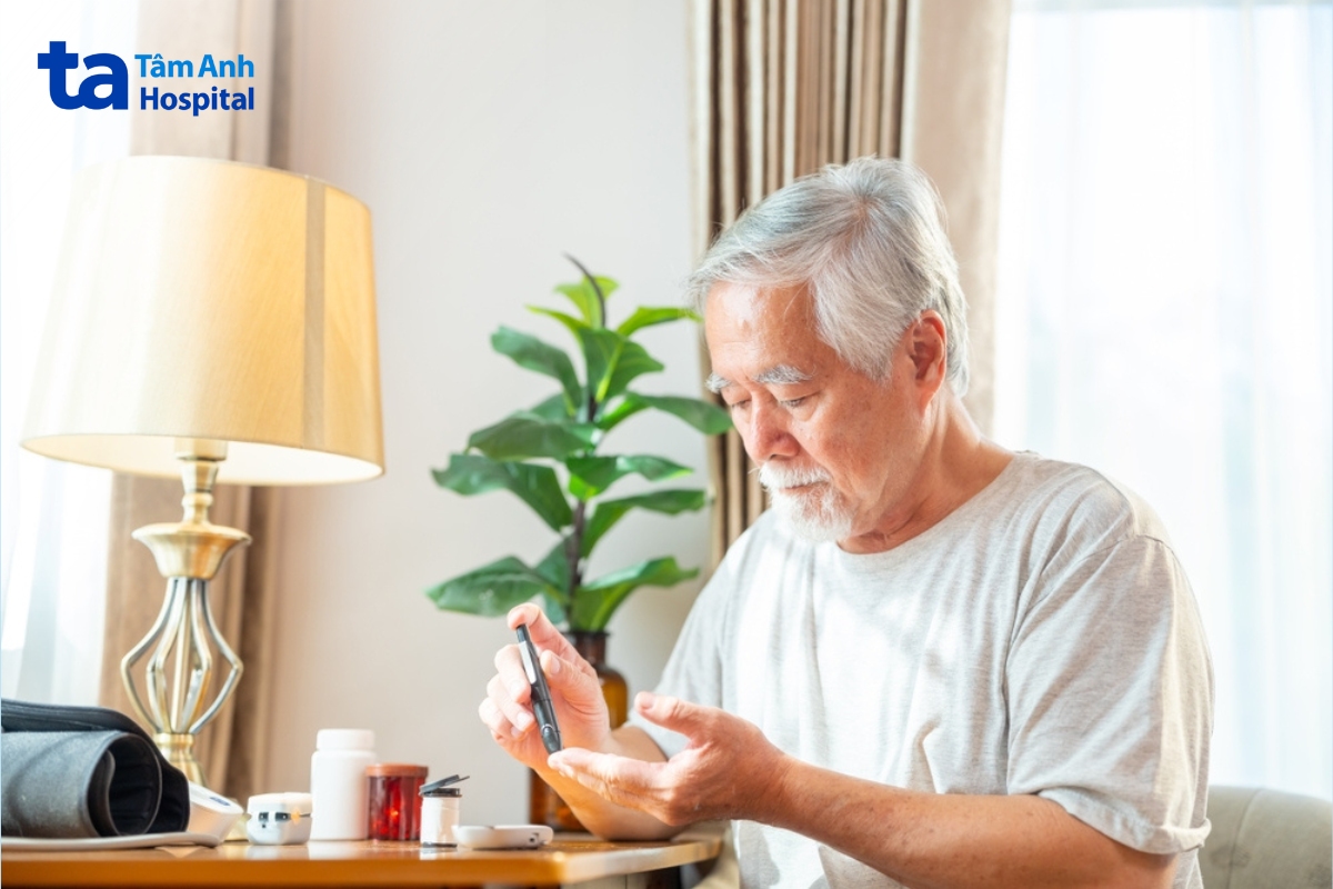 kiểm soát tốt đường huyết giúp ngăn ngừa nguy cơ biến chứng cấp tính, mạn tính