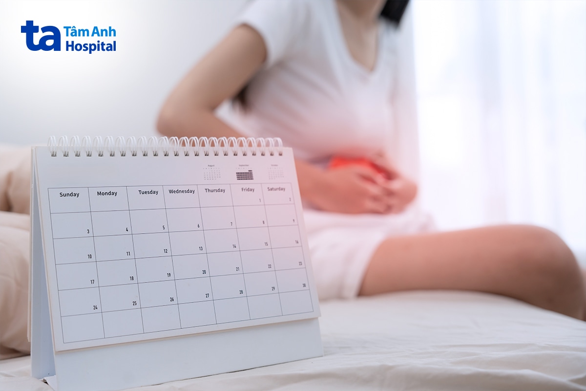 Kinh nguyệt không đều là biểu hiện thường gặp ở tuổi dậy thì.