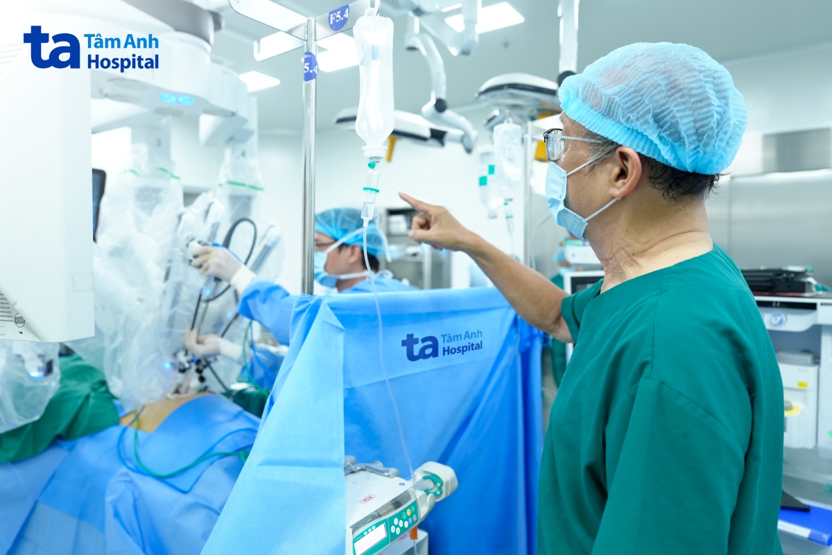 phẫu thuật nội soi một vết mổ