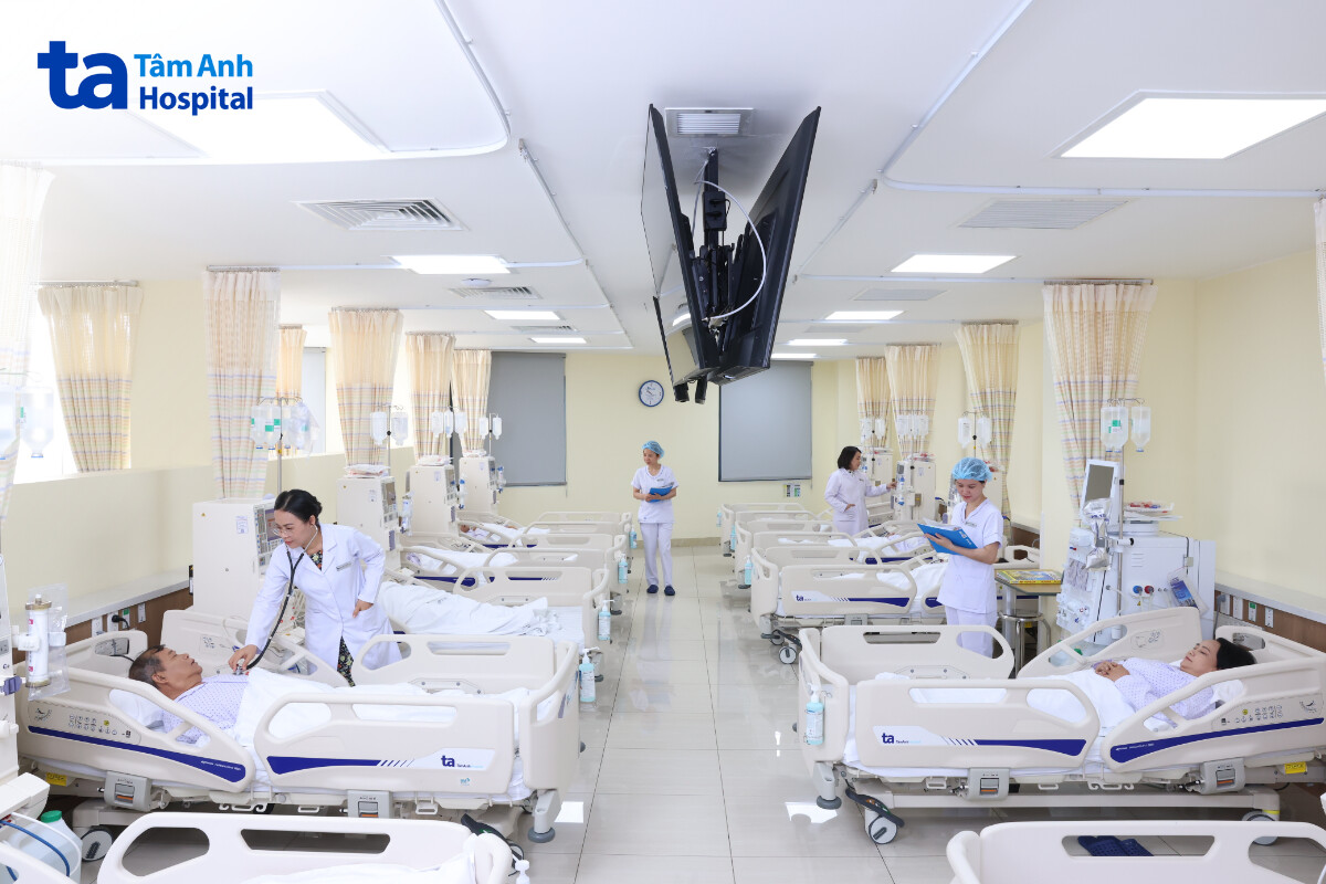 người bệnh lọc máu tại khoa nội thận tâm anh