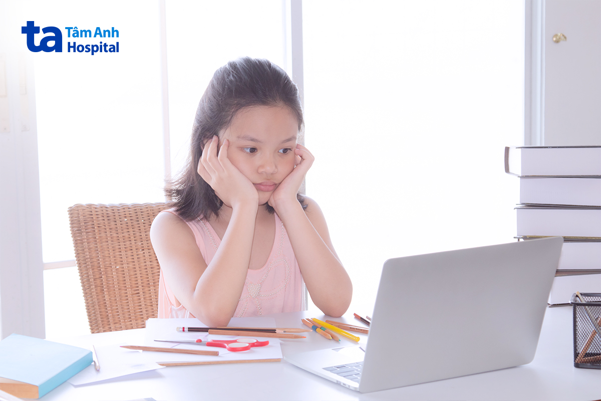 Trẻ thay đổi tâm lý trong giai đoạn dậy thì