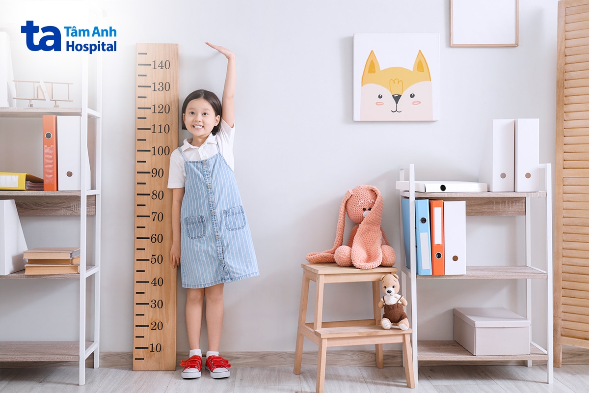Theo dõi chiều cao giúp phát hiện tốc độ tăng trưởng bất thường ở trẻ