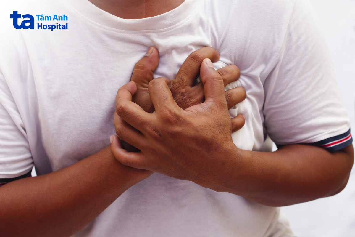 thuốc hóa trị carboplatin gây biến chứng tiêm mạch