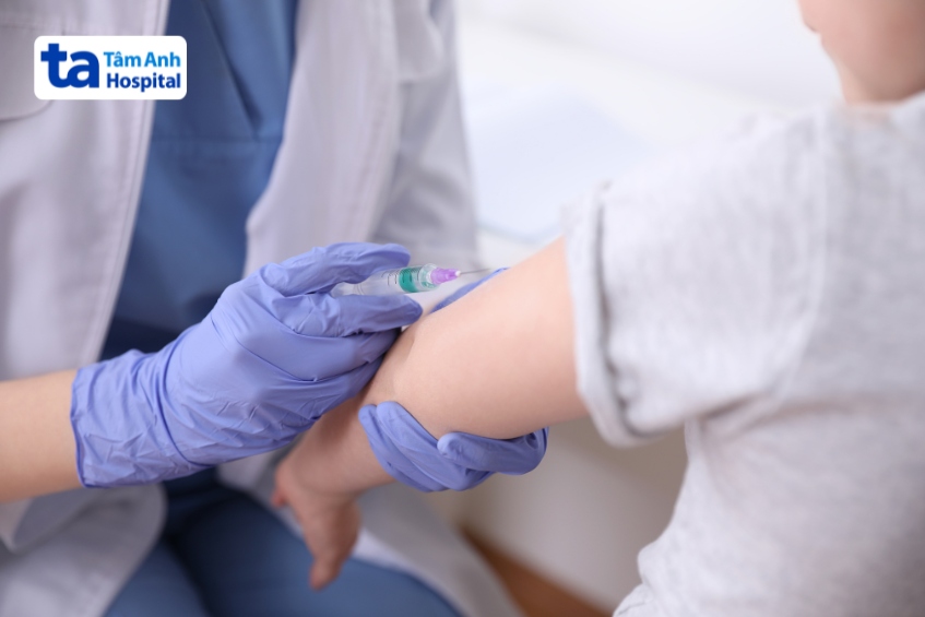 Tiêm đủ 2 mũi vaccine ngừa sởi có hiệu quả miễn dịch lên đến 97%