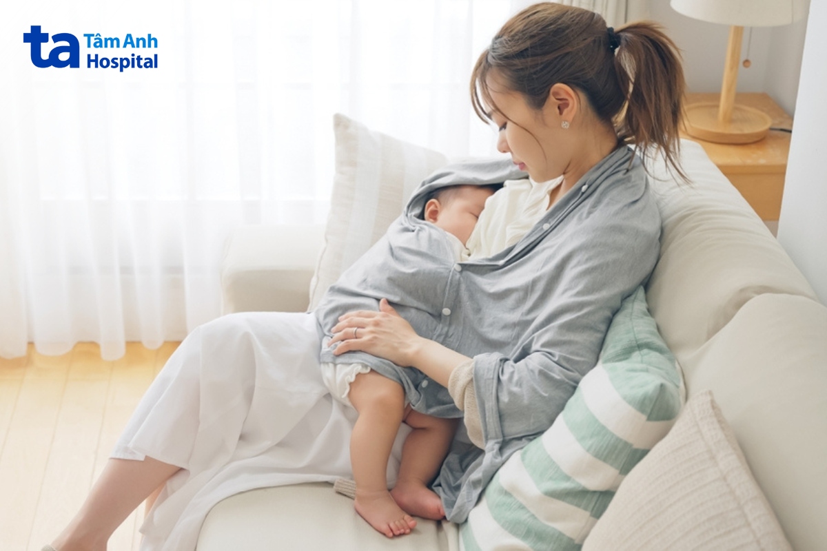 trẻ bị loạn sản phế quản nên ưu tiên bú sữa mẹ
