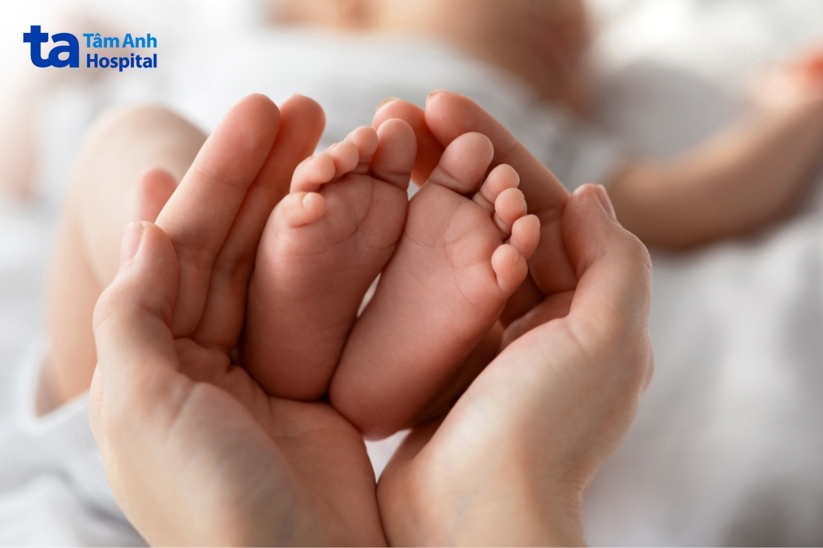 trẻ loạn sản phế quản có thể có các biến chứng về hô hấp, tim mạch, chậm tăng trưởng…