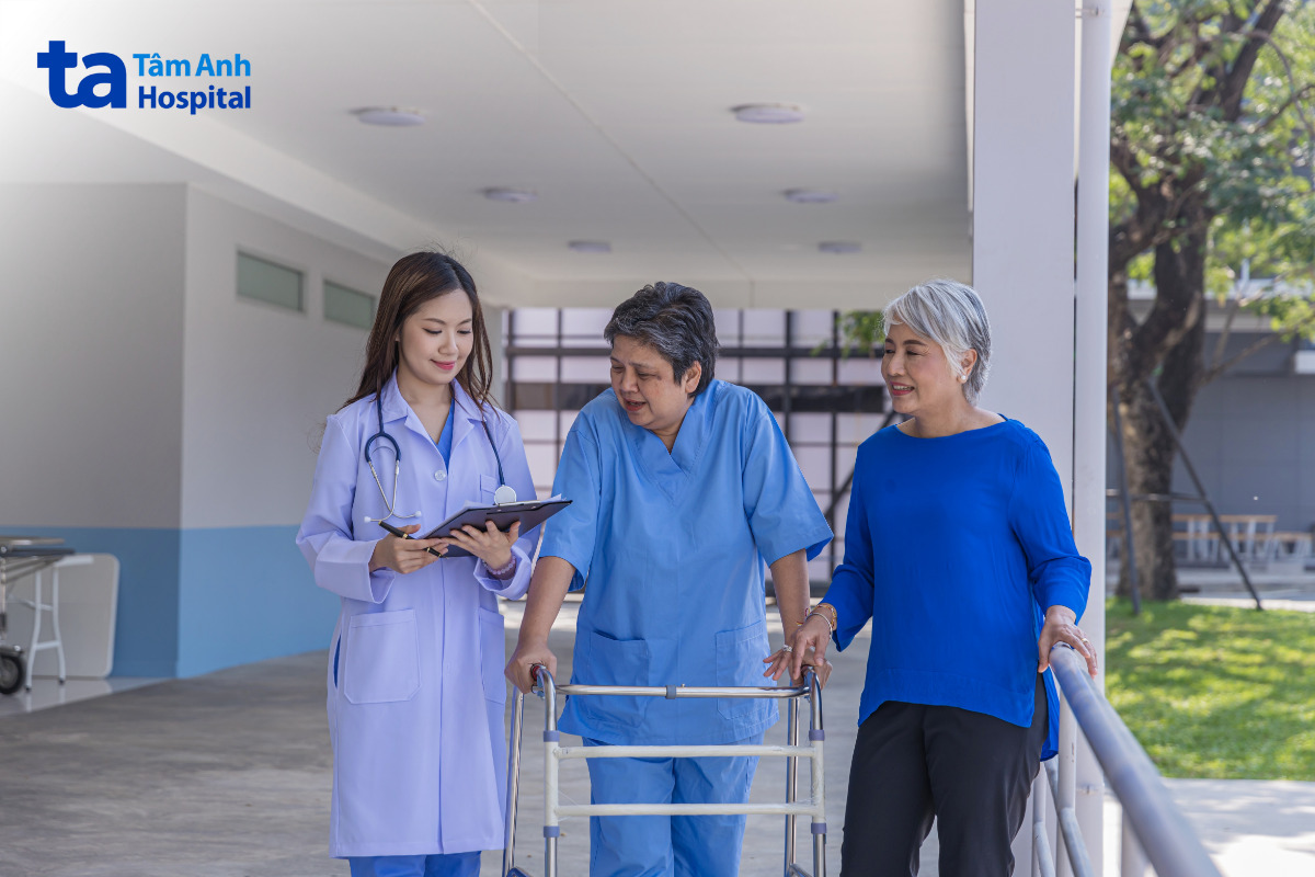 vận động nhẹ giảm tác dụng phụ