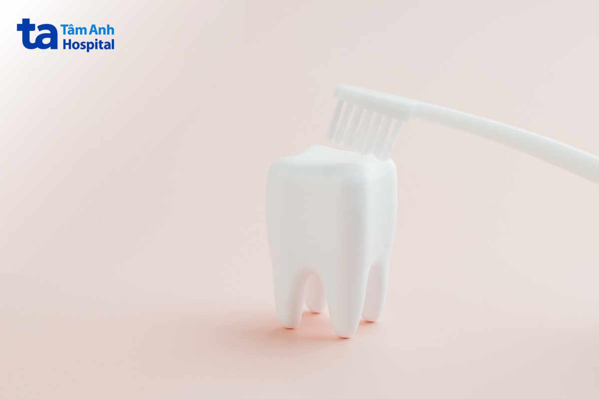 viêm loét miệng do hóa trị cần chăm sóc răng mỗi ngày