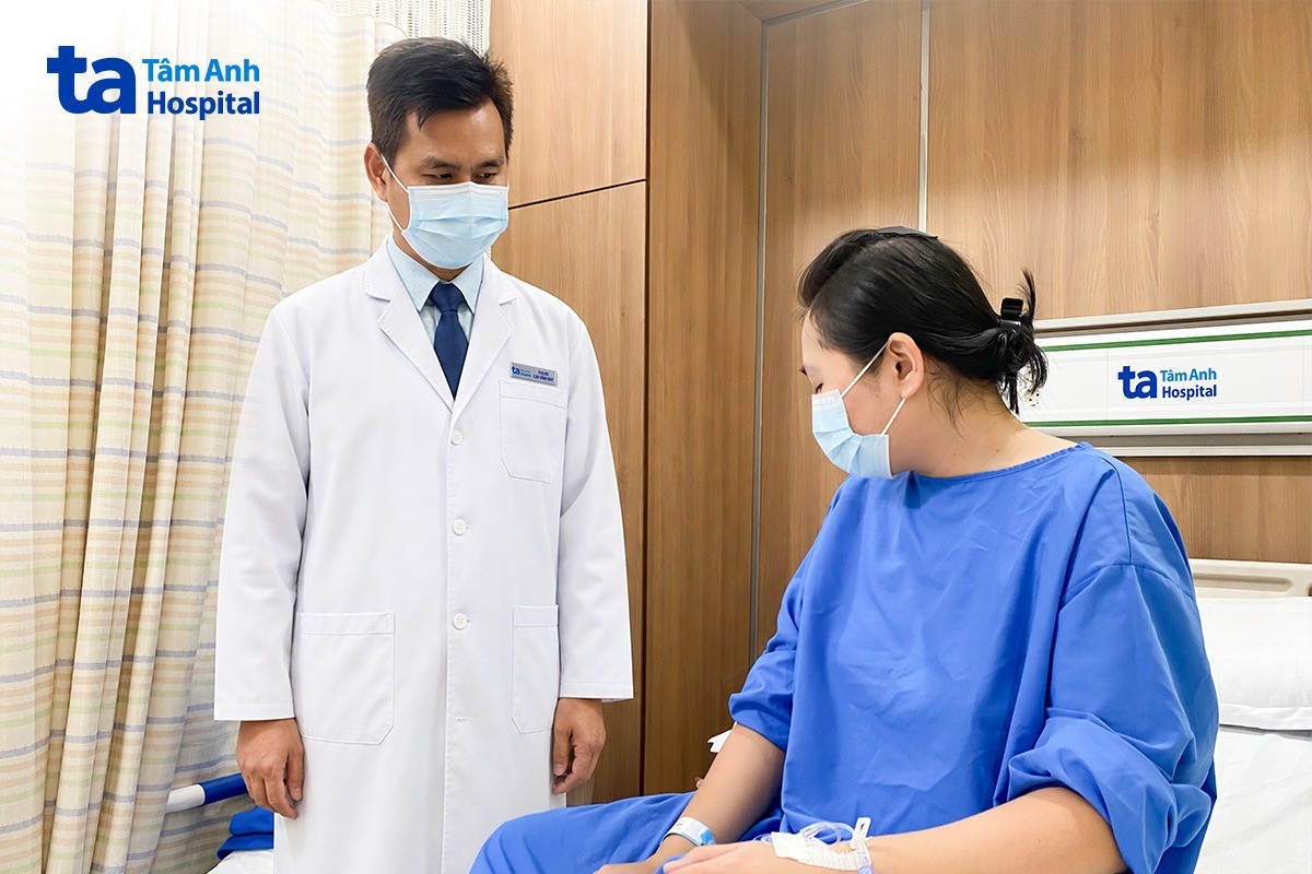 người bệnh và bác sĩ