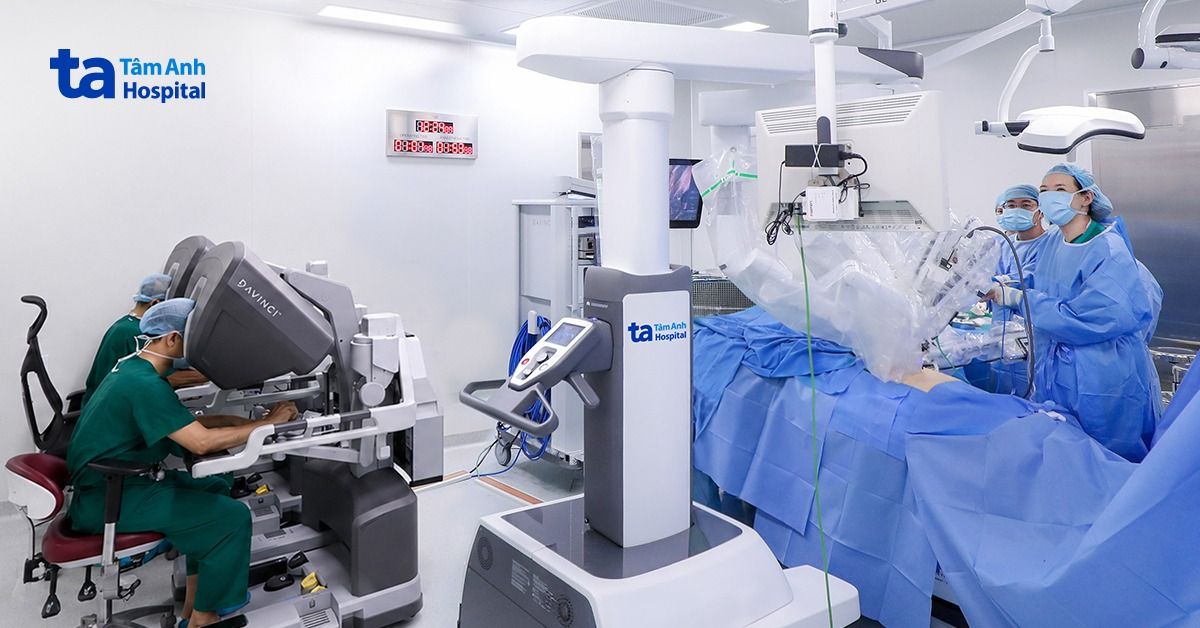 Bên trong phòng mổ robot “triệu đô” đầu tiên tại Việt Nam