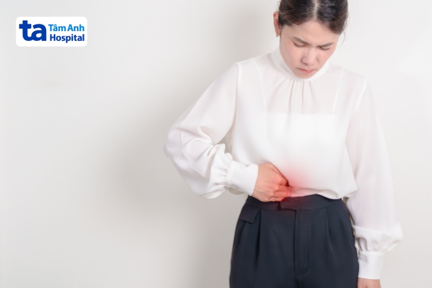 Đau hạ sườn phải có thể gặp ở người có đa u mô thừa đường mật.