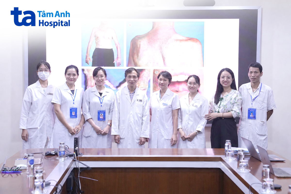 Giảng viên và học viên khóa đào tạo chẩn đoán điện tại BVĐK Tâm Anh