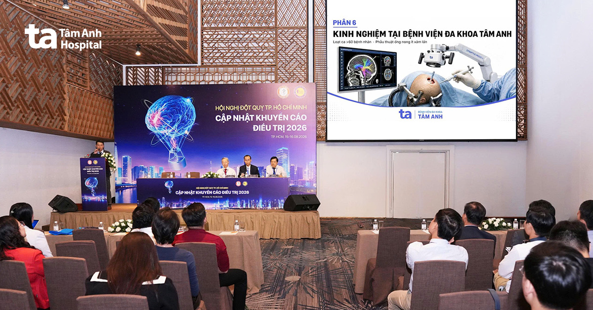 Hội nghị Đột quỵ TP.HCM 2026: Robot AI Tâm Anh phẫu thuật ‘đo ni đóng giày’ cứu người đột quỵ