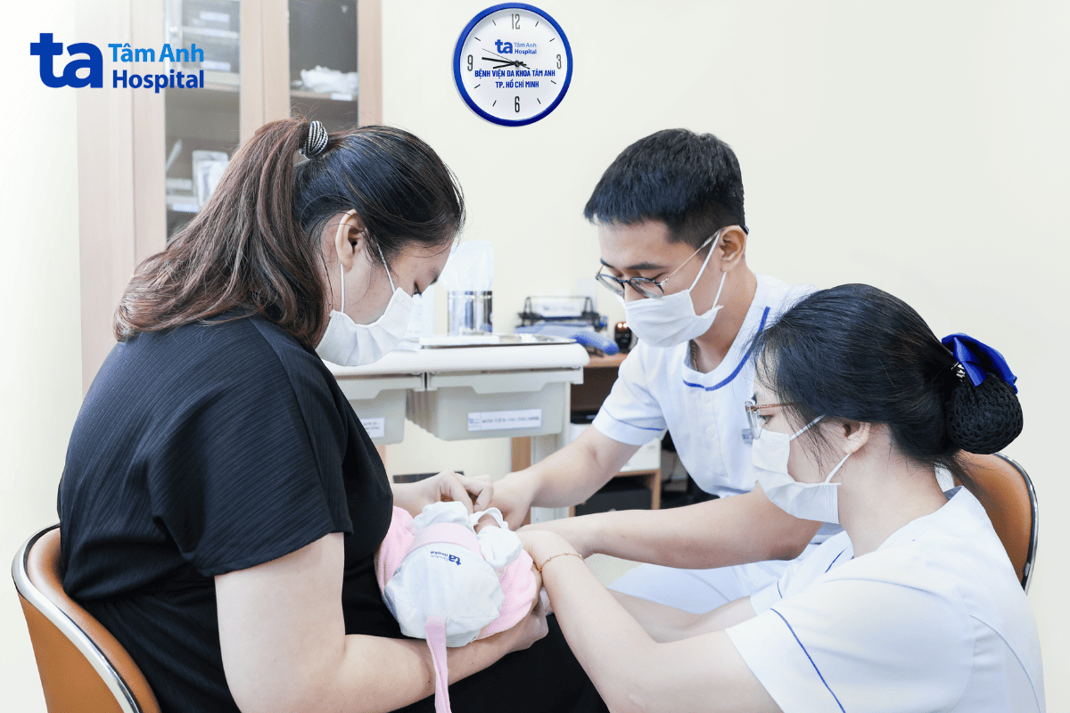 khoa nhi tâm anh cung cấp đầy đủ các vắc xin cho trẻ