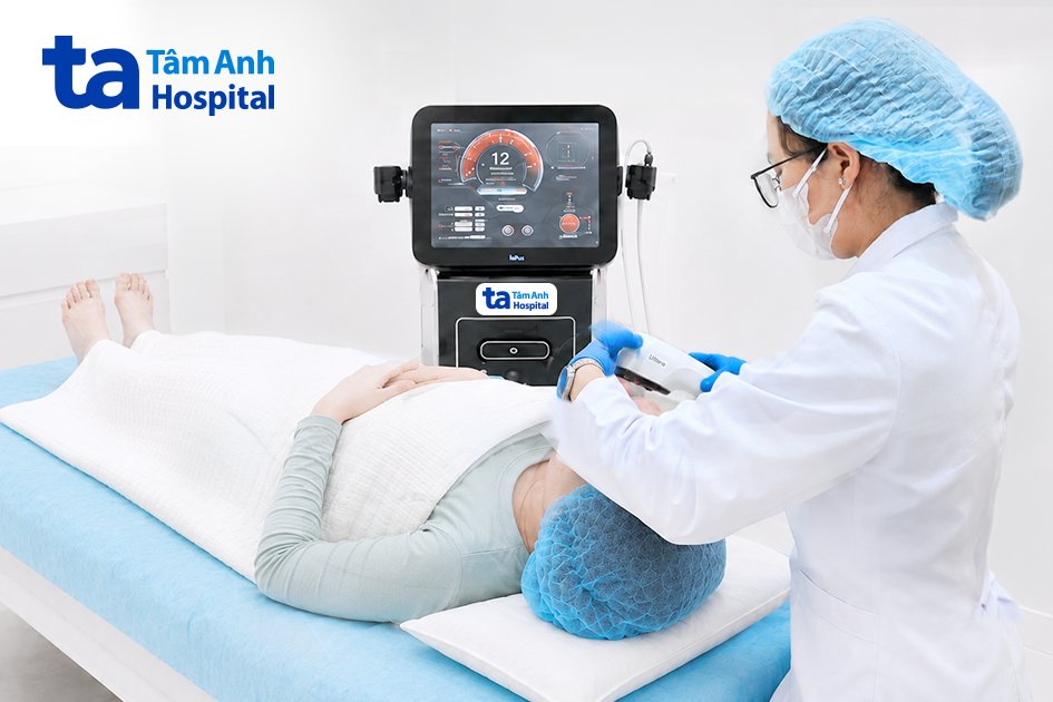 máy hifu điều trị cho khách hàng