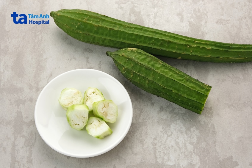 Mướp là thực phẩm mẹ bầu có thể bổ sung vào chế độ ăn thai kỳ.