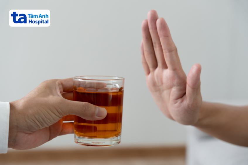 người bệnh nên hạn chế bia rượu
