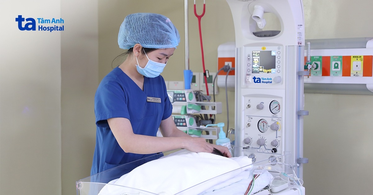 Nuôi sống bé sinh non 30 tuần suy hô hấp