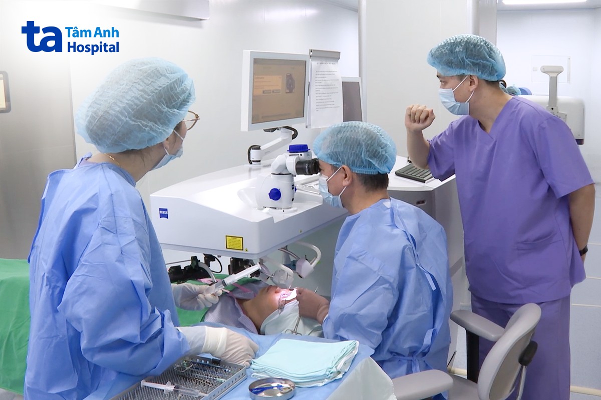 quy trình thăm khám tư vấn và điều trị lão thị