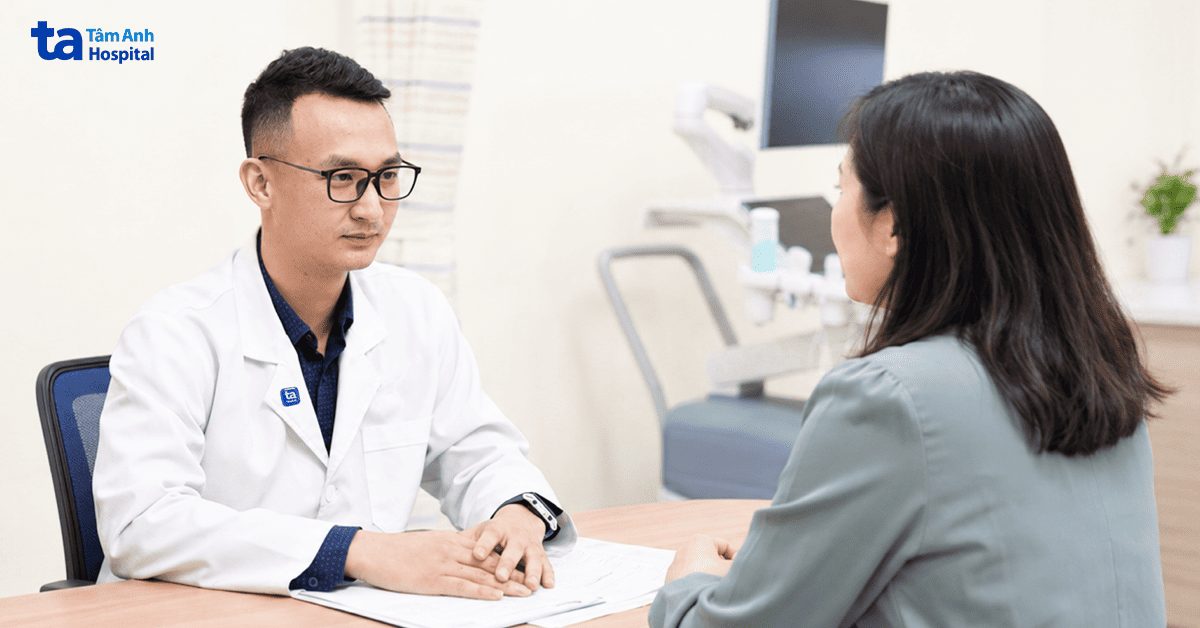 Trữ trứng tuổi 24 do nang lạc nội mạc tử cung ‘khổng lồ’