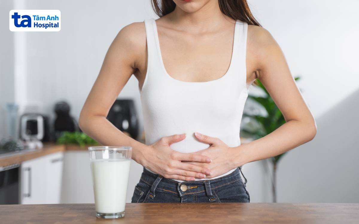 uống sữa tươi bị tiêu chảy