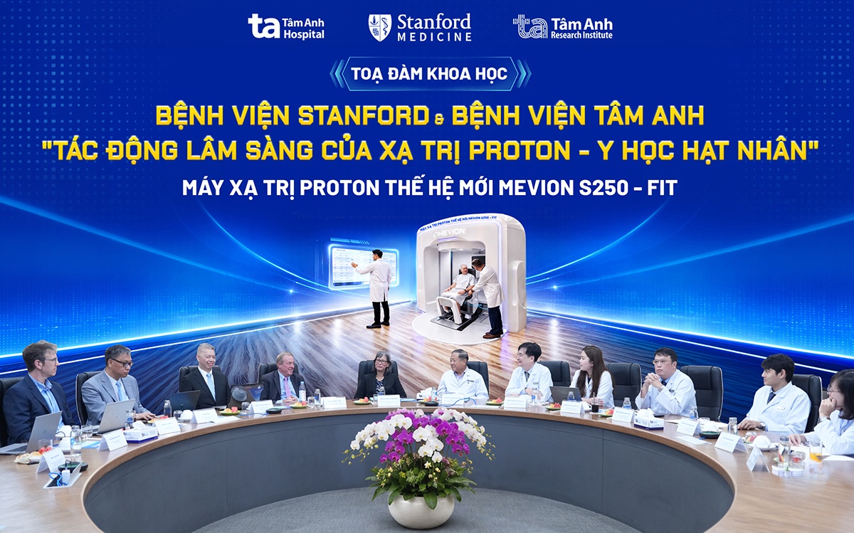 các giáo sư và tâm anh tại tọa đàm