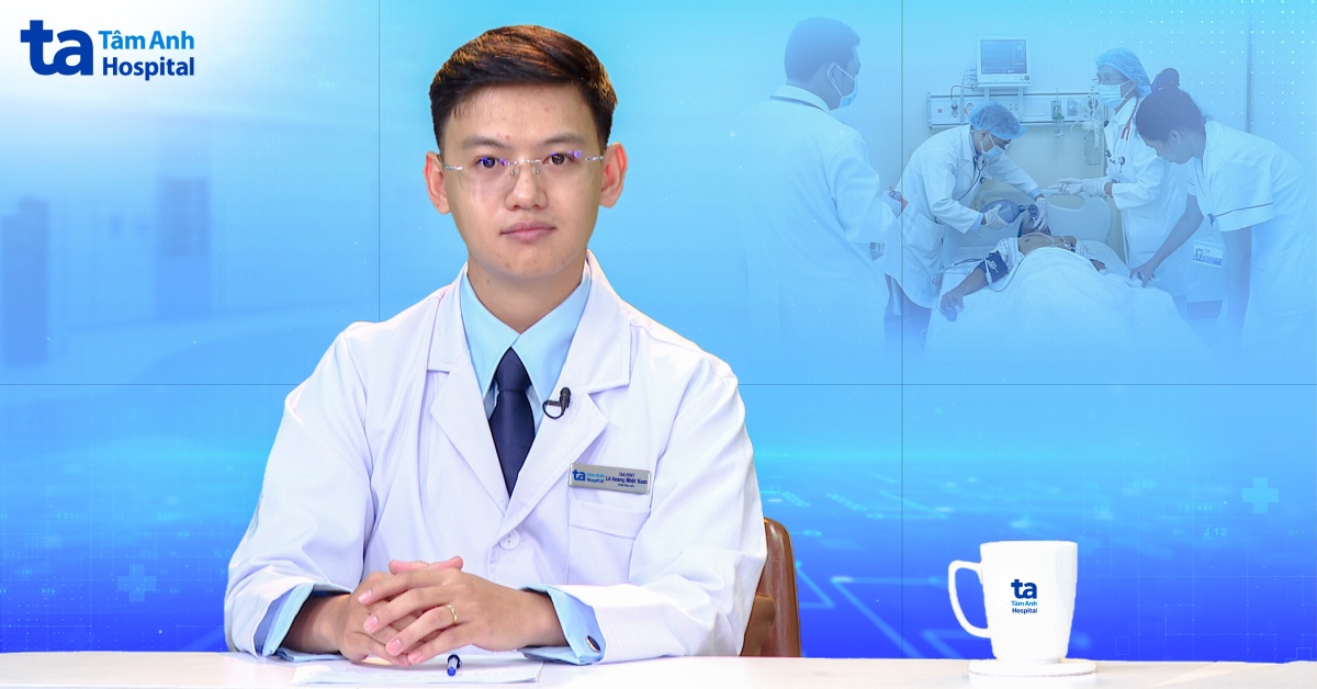 Thạc sĩ bác sĩ nội trú Lê Hoàng Nhật Nam chia sẻ về kỹ thuật tiêu sợi huyết cho người đột quỵ.
