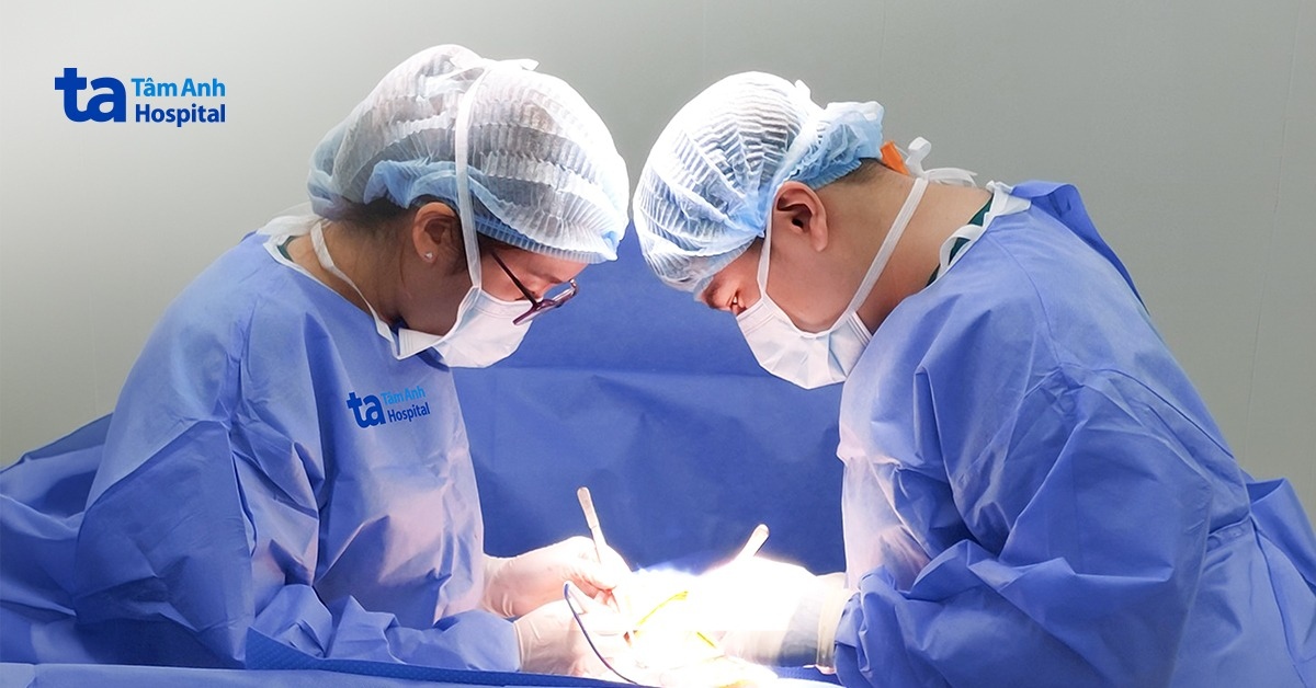 Chùm bướu máu ẩn dưới lòng bàn chân