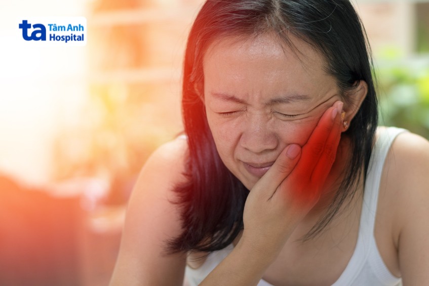 hình ảnh viêm khớp dạng thấp​ gây ăn uống khó khăn