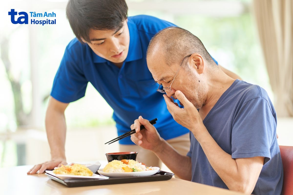 ho nhiều, thở khò khè, khó thở, dễ mệt mỏi,...