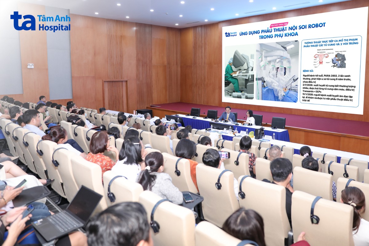 Hội thảo khoa học “Ứng dụng phẫu thuật nội soi robot trong phụ khoa” Hội thảo khoa học “Ứng dụng phẫu thuật nội soi robot trong phụ khoa”